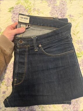 Todd Snyder Men’s Dark Indigo High-Rise Jeans